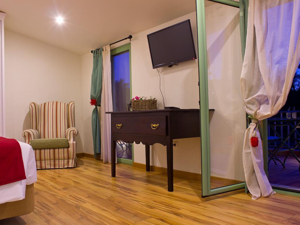Vale De Ferreiros Guest House Abrantes Bilik gambar